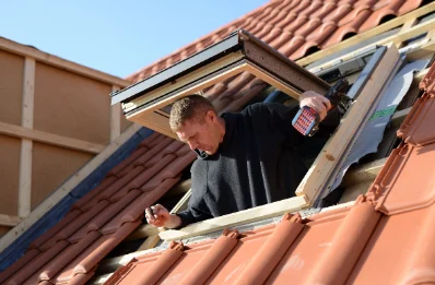 Pose de fenêtres de toit Velux à Locoal-Mendon